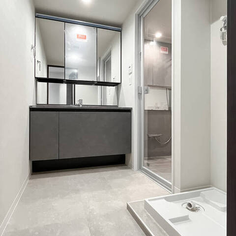 クイーンズパレス東京中央の室内写真