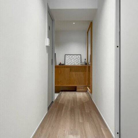 ホワイトレジデンスの室内写真