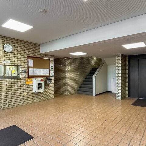 三井馬事公苑南ハイツの室内写真