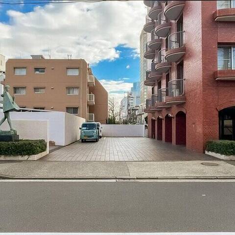 ドルフブルーメンの建物・共用部写真