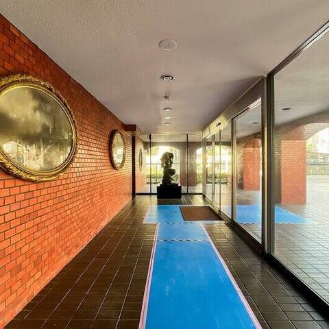 ドルフブルーメンの建物・共用部写真