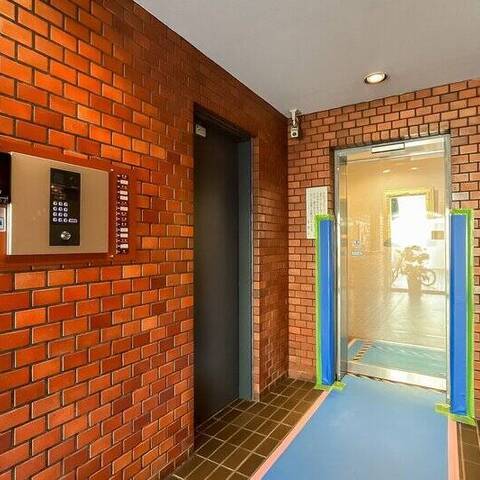 ドルフブルーメンの建物・共用部写真