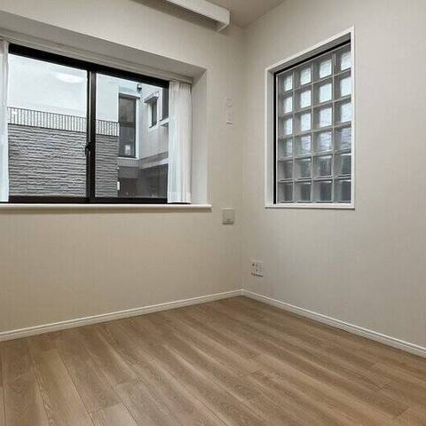 アリーナ赤塚の室内写真