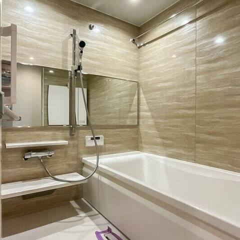 アリーナ赤塚の室内写真