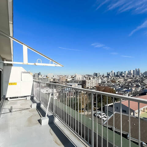 日商岩井方南町マンションの室内写真