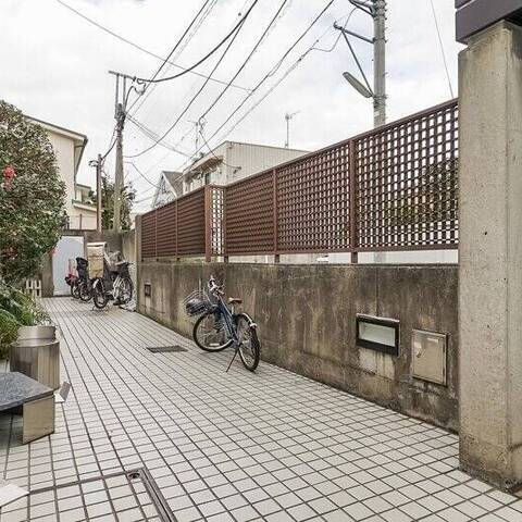 コスモヒルズ東松原の室内写真