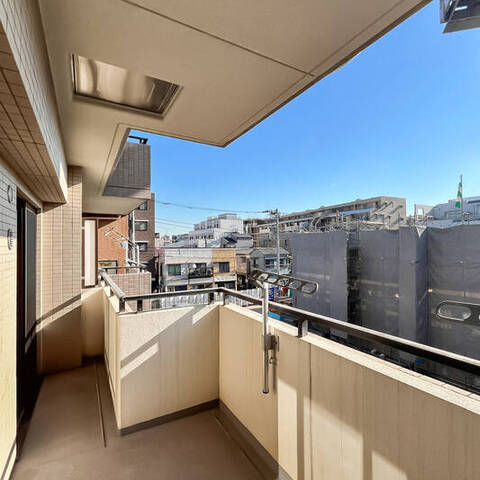 クレストフォルム蓮根城北公園の室内写真