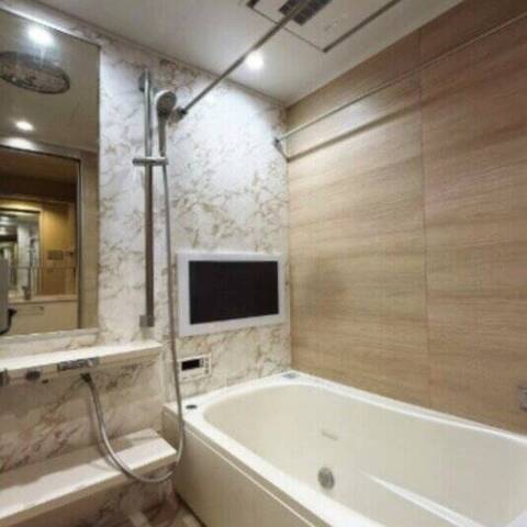 トゥールロワイヤル神宮前の室内写真