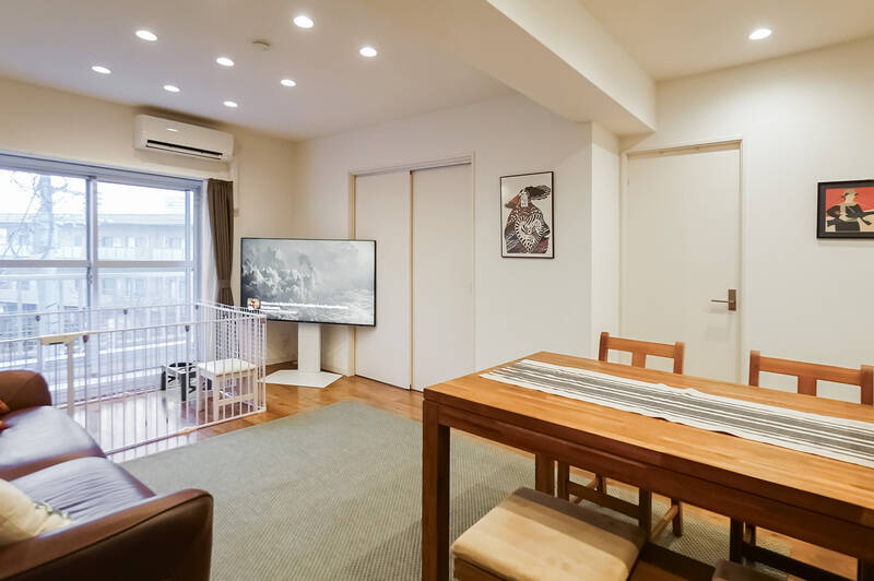 LDKには、和室と洋室Aが隣接する間取り。リビングとダイニングのスペースをそれぞれ設けても、まだ余白のある広さです。