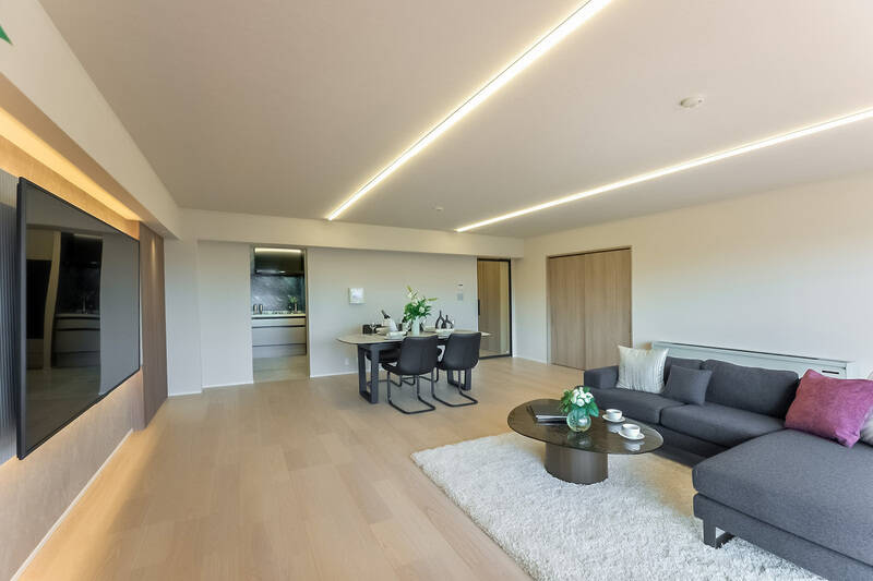 続いてLDから出入りするふたつの洋室をご紹介していきます。