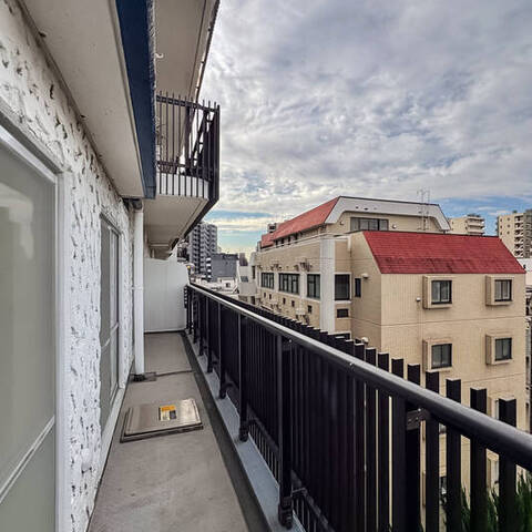 秀和大山レジデンスの室内写真