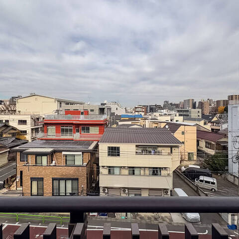 秀和大山レジデンスの室内写真