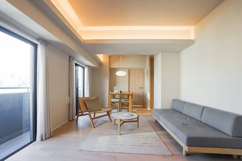 大きめの家具を置いても余裕があるワイドなLDK。