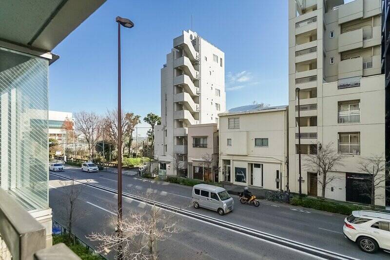 この方角の先にあるのが「隅田川花火大会」の打ち上げ場所のようです。どのような見え方になるのか、今から夏が楽しみですね！