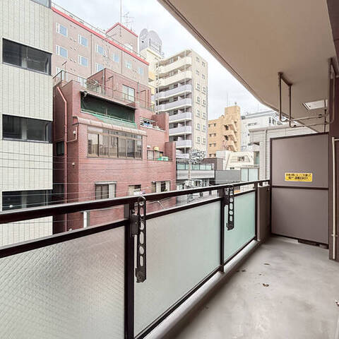 エバーグリーンパレス浅草の室内写真