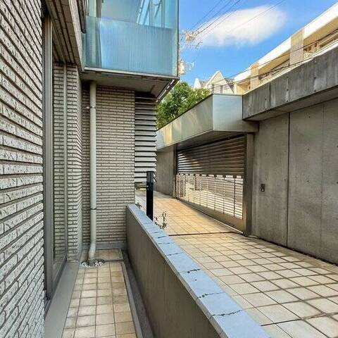 フォレセーヌ池田山公園の室内写真