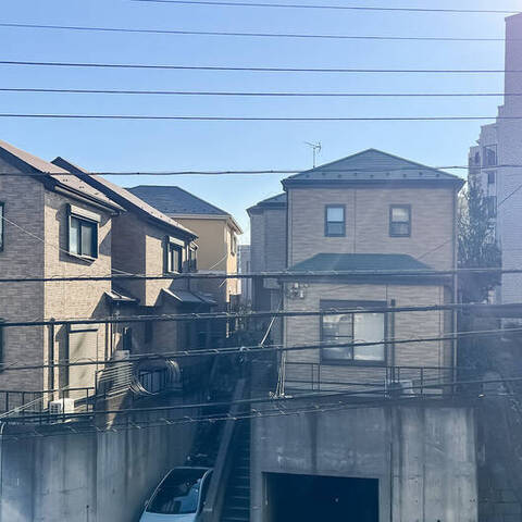 ライオンズヒルズ妙蓮寺の室内写真