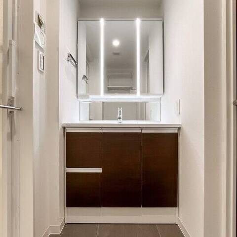 青葉台ガーデンハウスの室内写真