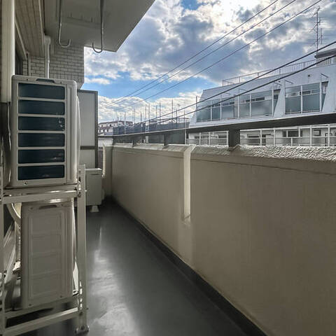 シャルム見次公園の室内写真