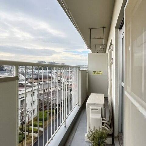 岡上住宅(1号棟･2号棟)の眺望・バルコニー写真