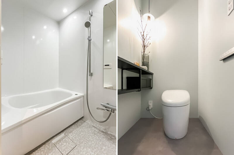 <b>左・</b>白を基調としたミニマルなバスルーム。／<b>右・</b>トイレはタンクレスですっきりとしたフォルム。さりげなくカウンターが用意されているのがうれしい。