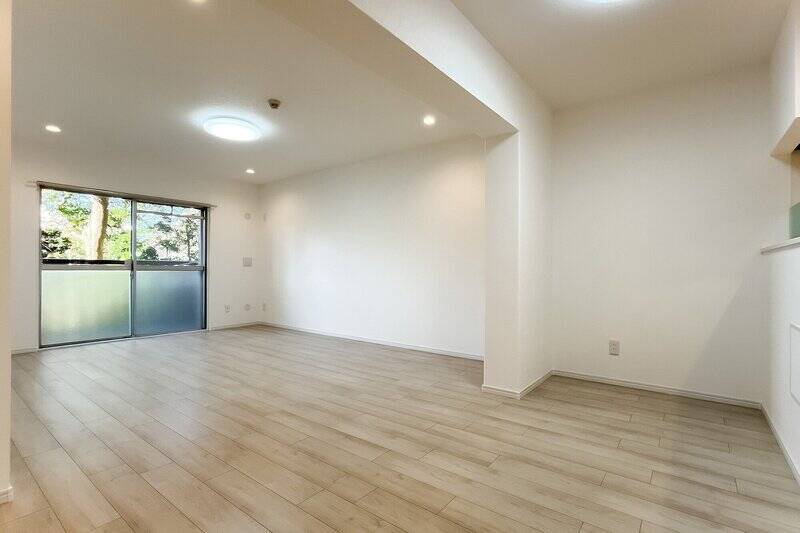 西向きのLDKは19.7帖。