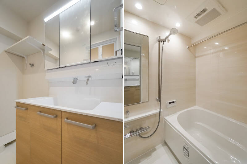 <b>左・</b>洗面化粧台は収納力の高いタイプが採用されています。／<b>右・</b>バスルームは1216サイズ。浴室乾燥機・追い焚き機能完備です。