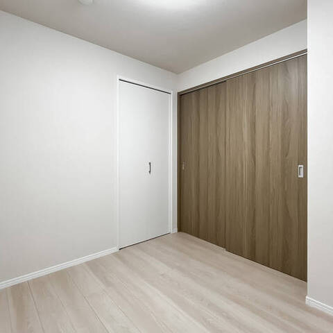 三井馬事公苑南ハイツの室内写真