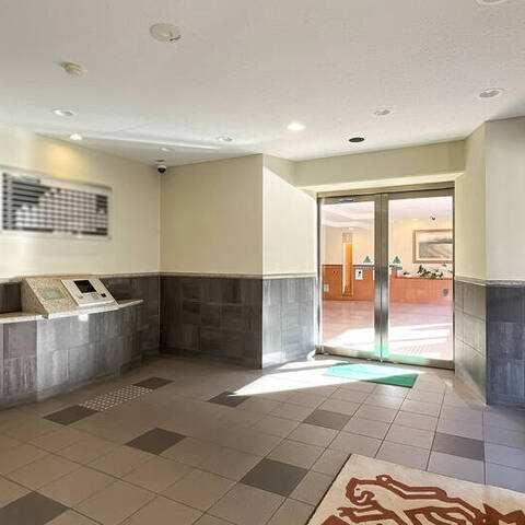 ライオンズガーデン多摩永山の建物・共用部写真