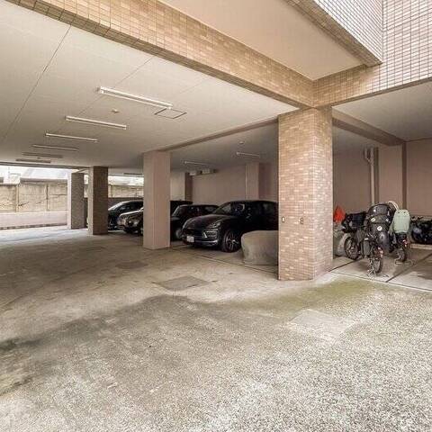 ロイヤルヴィーゼ学芸大学の建物・共用部写真