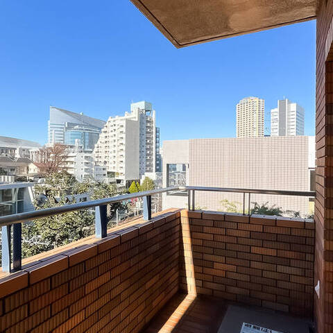 ペアシティ花房山の室内写真