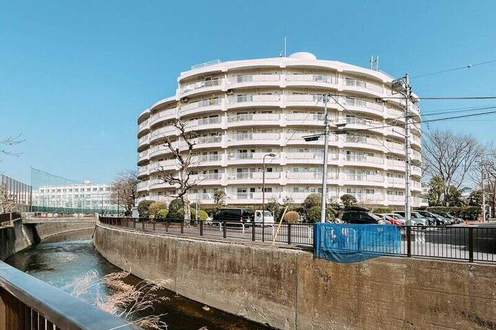 円盤が根ざす場所