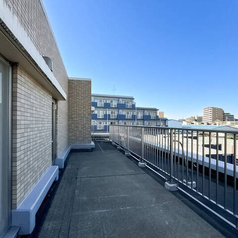 ジェイシティ千歳烏山光の杜の室内写真