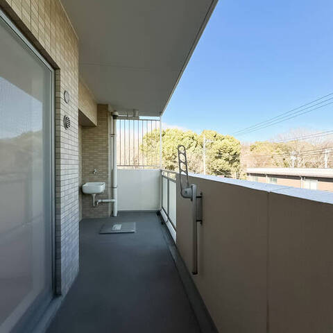 ジェイシティ千歳烏山光の杜の室内写真