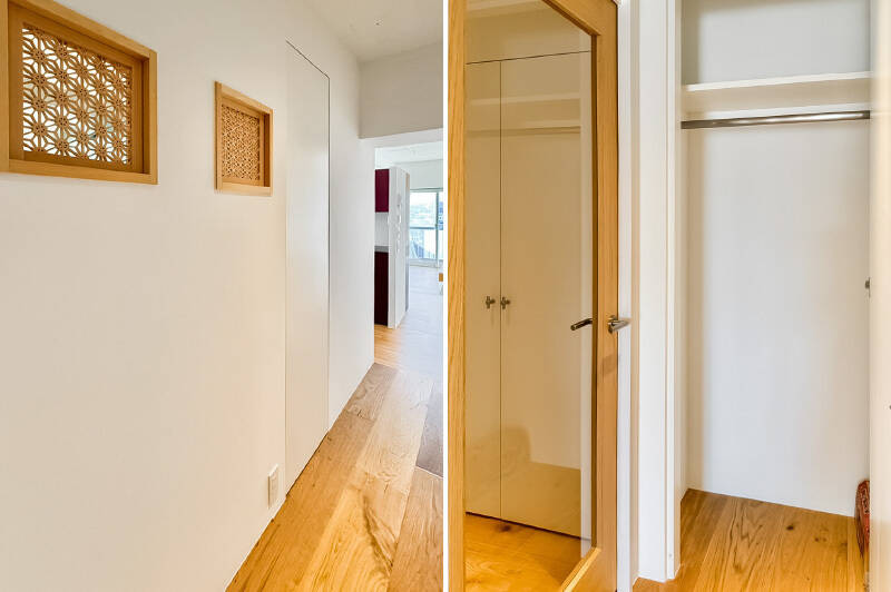 <b>左・</b>廊下にも欄間のアクセントが。左手壁沿いには、開戸タイプの収納があり、日用品の置き場所として便利そう。／<b>右・</b>玄関との間の建具はガラス戸で、明るい印象です。こちらの収納はハンガーパイプ付きで、帰宅後にコート類をすぐにかけられますね。