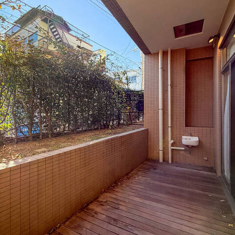 ディアクオーレ中野文園の室内写真