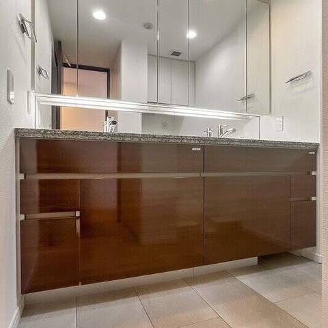 ザ・パークハウス市谷甲良町の室内写真