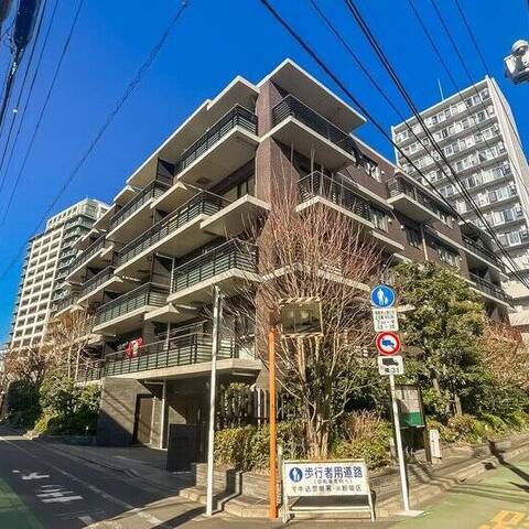 ザ・パークハウス市谷甲良町の室内写真