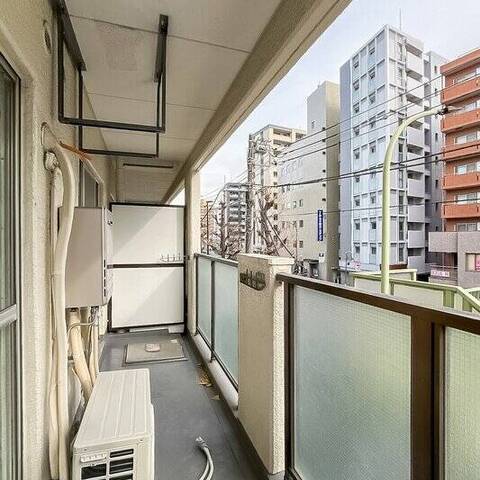 都立大バロンズコートの室内写真