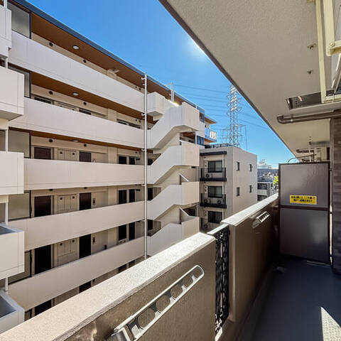 ライオンズガーデンコート練馬北町の室内写真