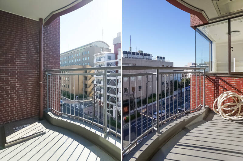 奥行きのあるバルコニー。手すりは、緩やかな曲線デザインで可愛らしい！ なにやらコーナーサッシの先に空間が見えますね。