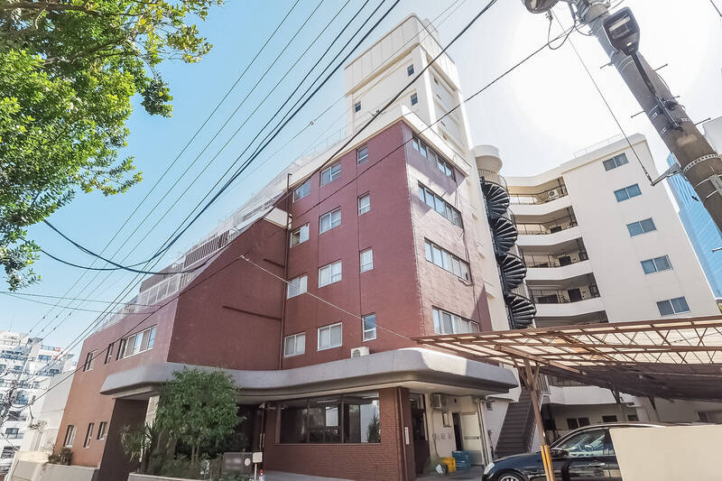 凝ったデザインと重厚な造りでファンが多い、“シャトーシリーズ” のマンション。