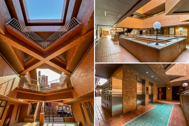 <b>左・</b>夜間オートロックの門扉を抜けると、吹き抜けにクロスして掛かる空中回路が視界に入ります。/<b>右上・</b>一定の間隔で配置された丸いランプがいい味わい。/<b>右下・</b>エレベーターは2機用意されており、側面に集合ポストと宅配ボックスが配されています。