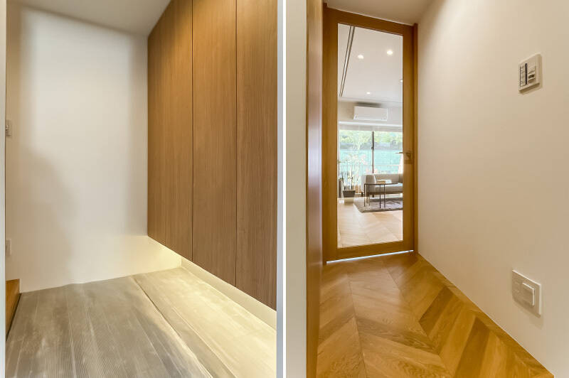 まずはフロータイプの下足入れがお出迎え。ガラス戸の先までフレンチヘリンボーン張りの床が続いています。