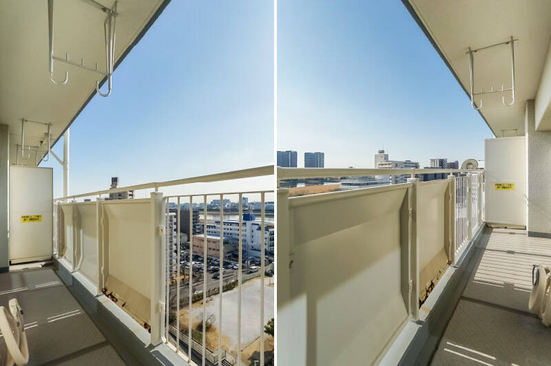 バルコニーは吊り金具付きです。