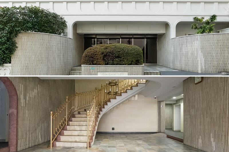 <b>上・</b>エントランスは坂道に面しています。一部スロープになっているので、車椅子、ベビーカーもスムーズに出入りできます。/<b>下・</b>エントランスに入ると、奥に目を惹く階段が......。