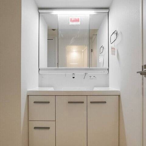 新横浜シティハイツ壱番館の室内写真