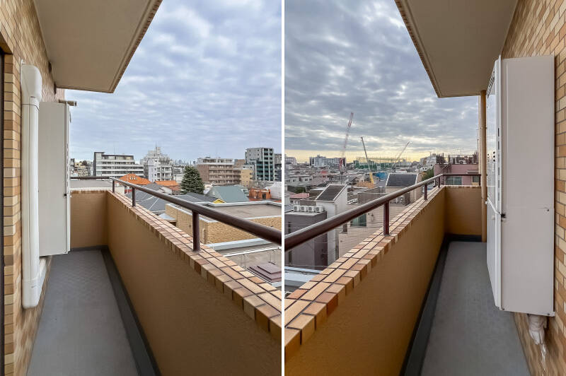 バルコニーは、奥行き浅めの幅があるタイプ。