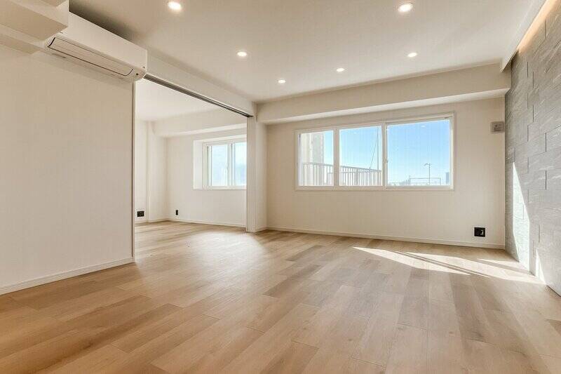 リビングダイニング（LD）全景。足下には床暖房を設置済みです。