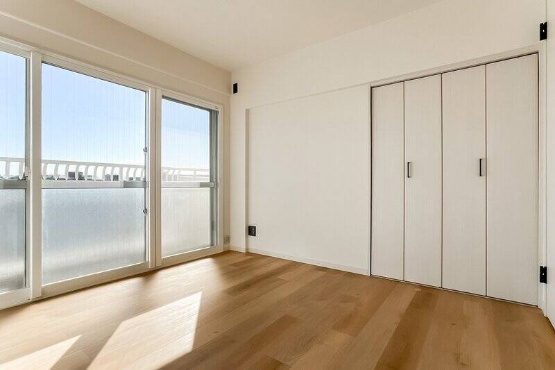 洋室Bは南東向き。バルコニーに出てみると……？